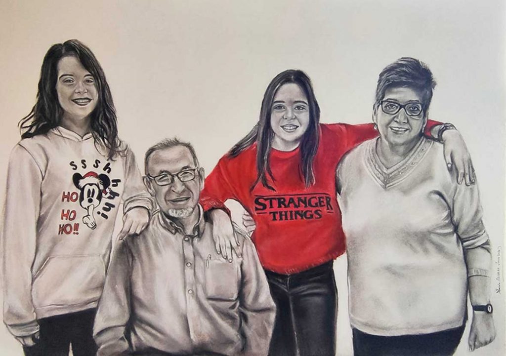 Abuelos y nietas pintado a carboncillo y lápiz