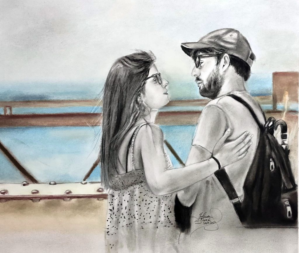 Dibujo de pareja con fondo carboncillo y lápiz con color